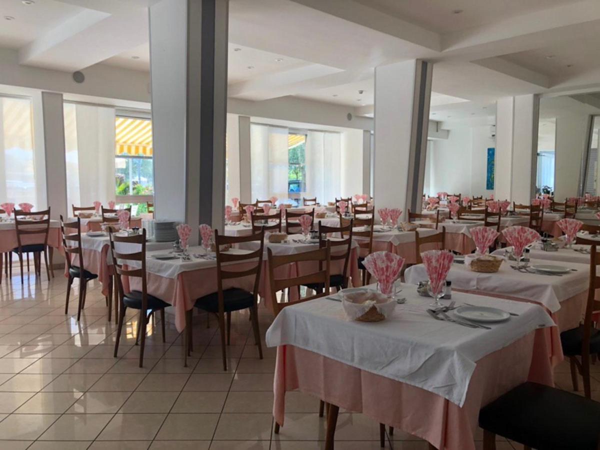 Hotel Alda Cervia Esterno foto