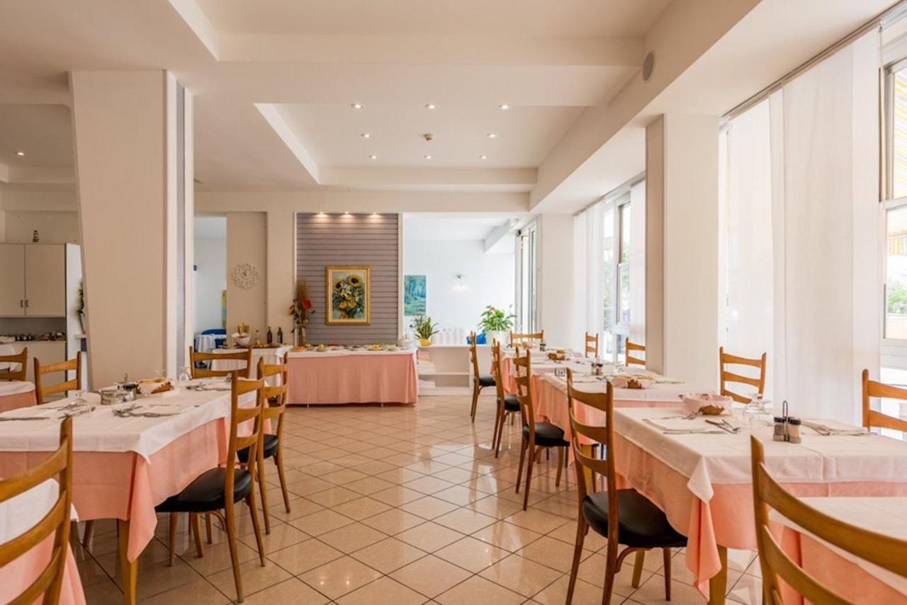Hotel Alda Cervia Esterno foto