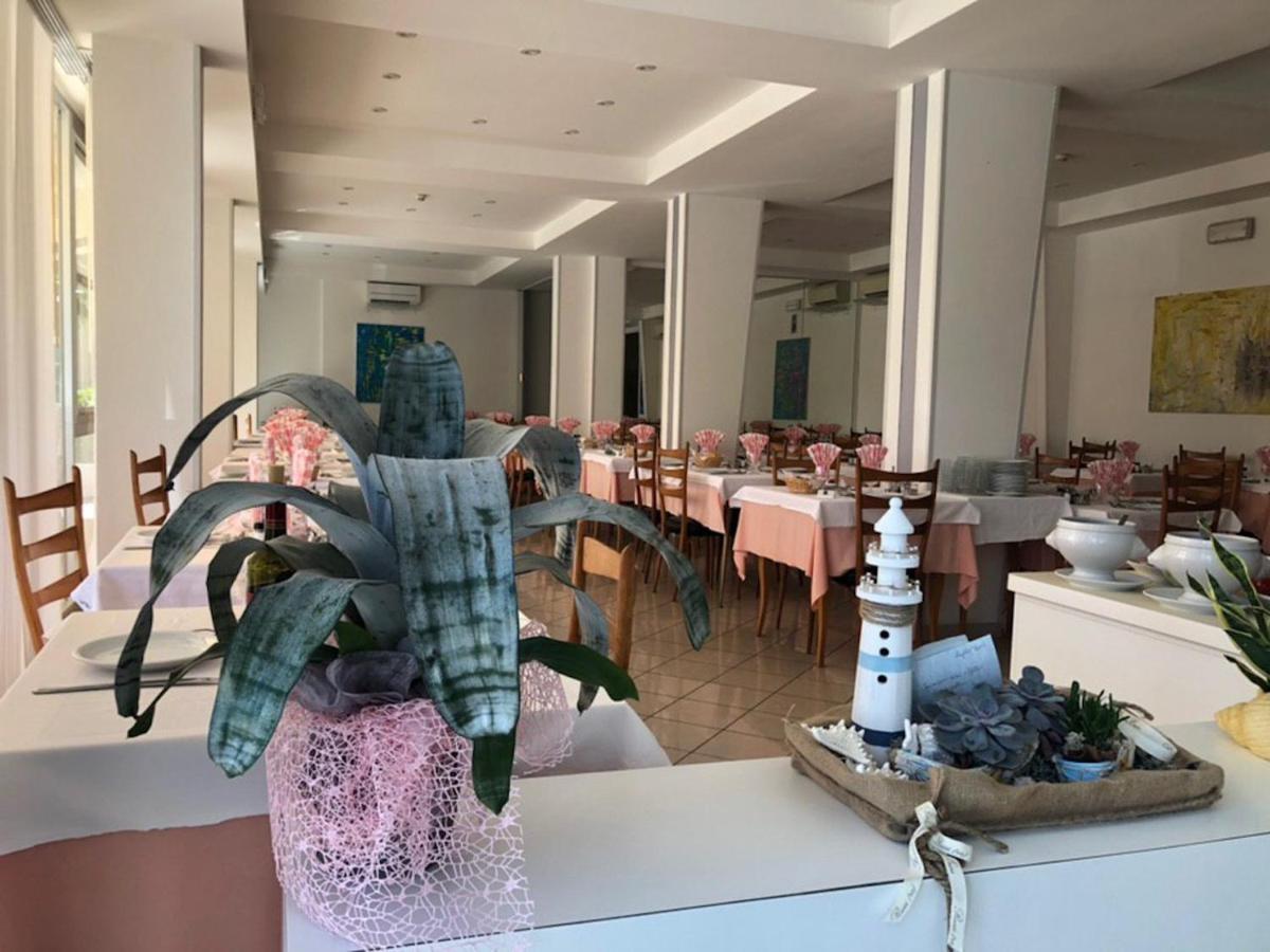 Hotel Alda Cervia Esterno foto